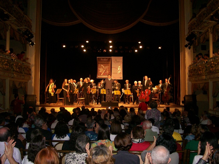 no Teatro Municipal de Niterói